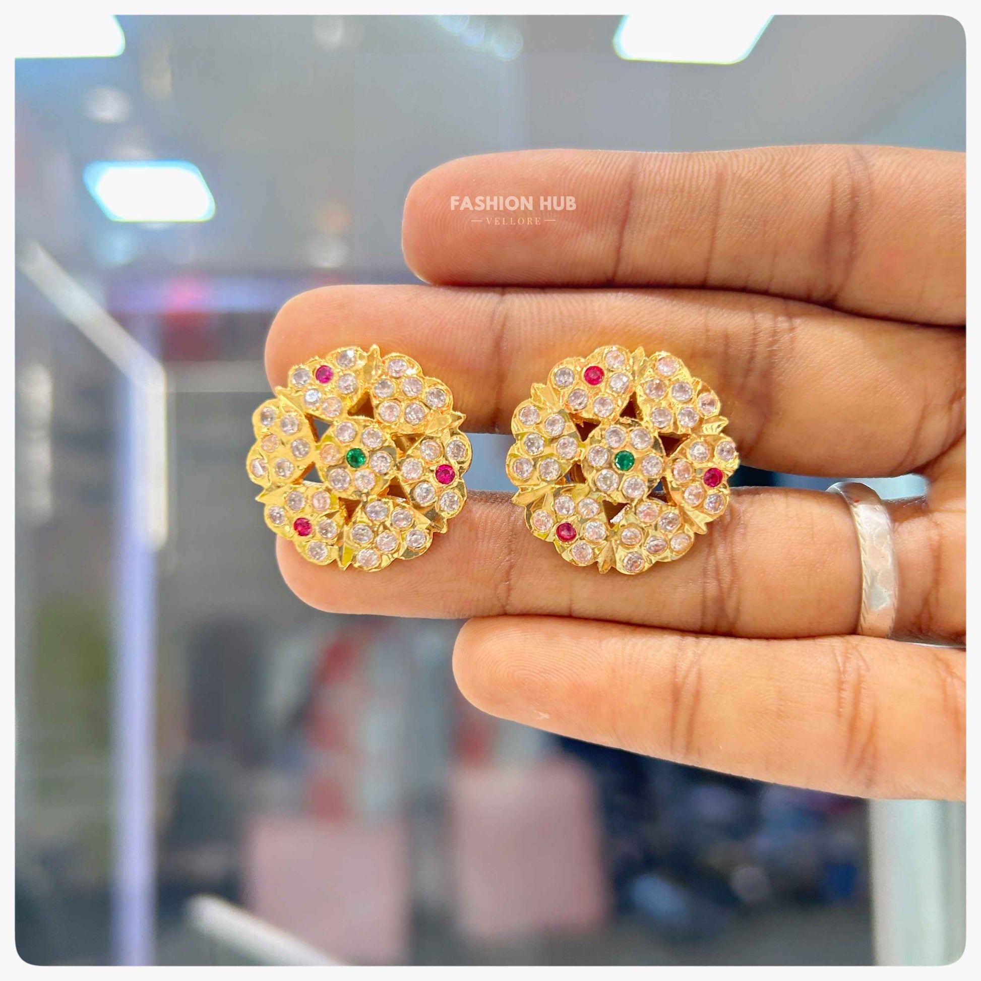 impoun earrings