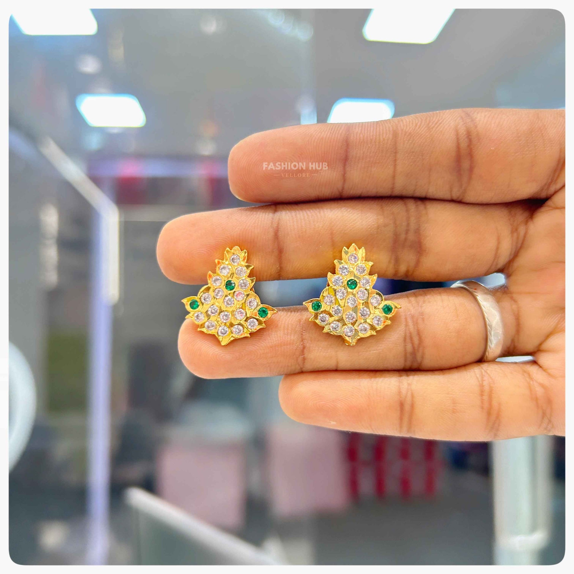 impoun earrings