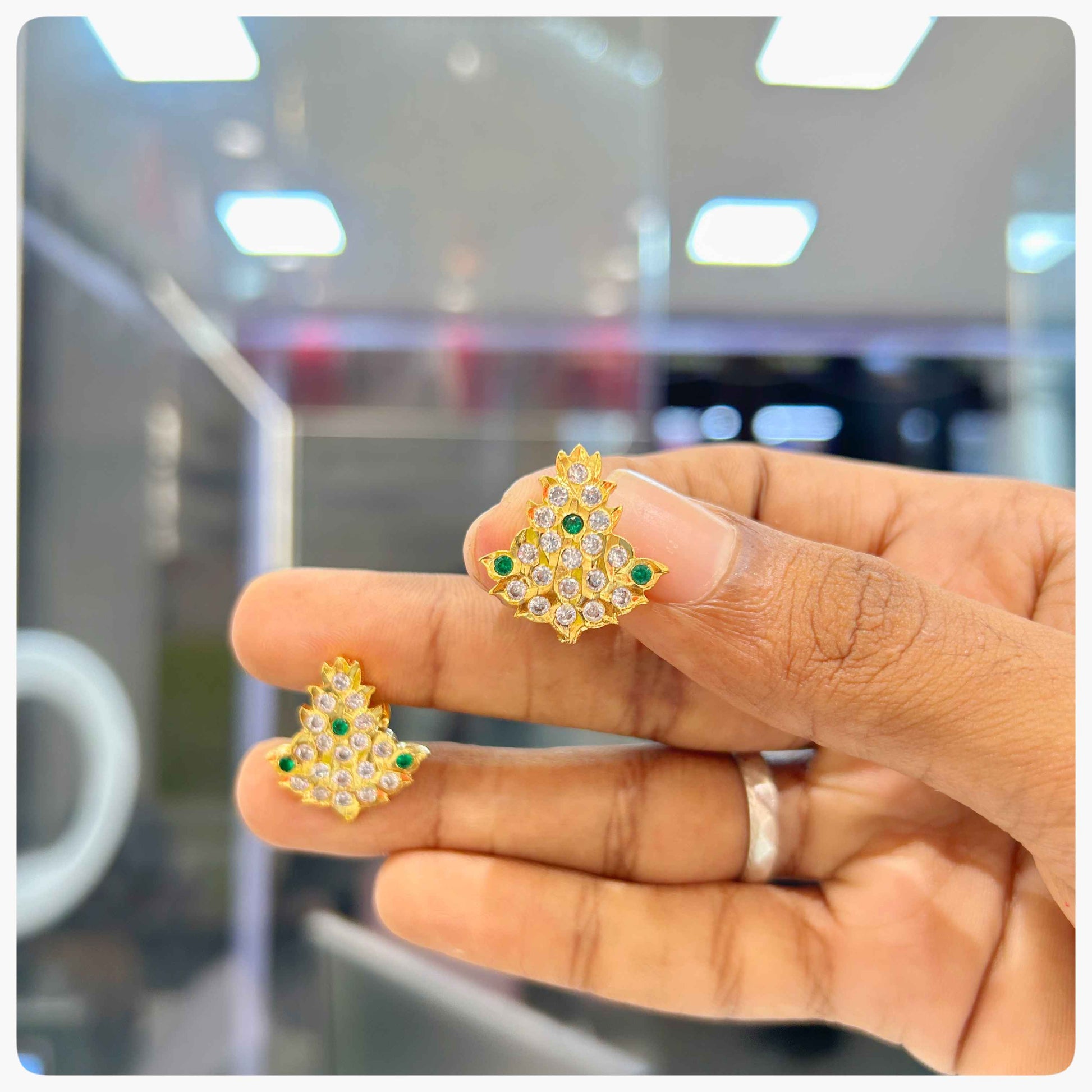 impoun earrings